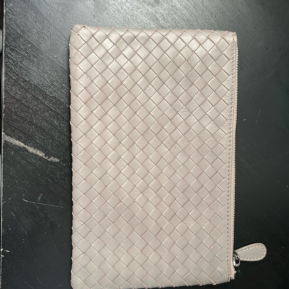 Bottega Veneta Handbags - Bottega veneta pouch